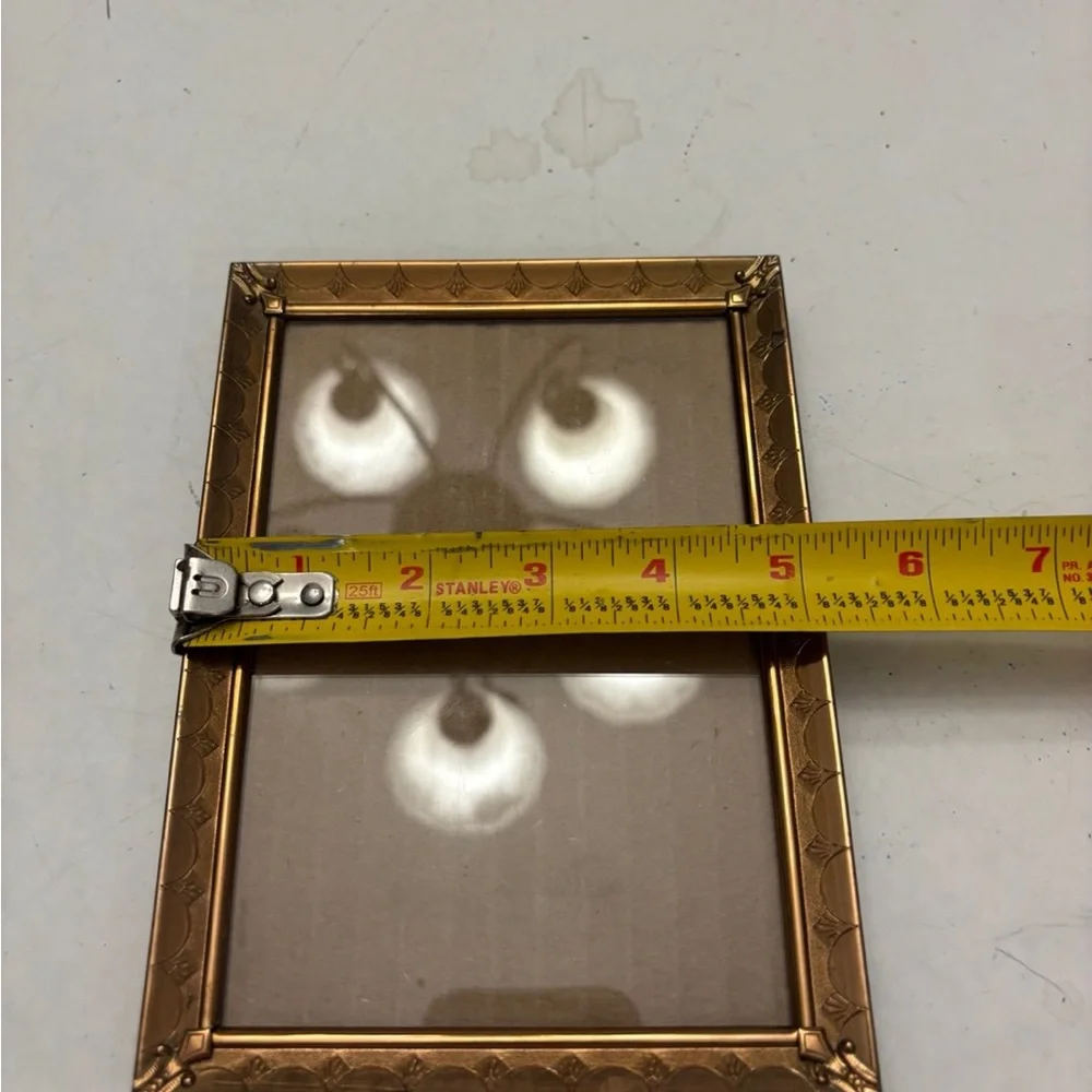 Elegant Gold Photo Frame